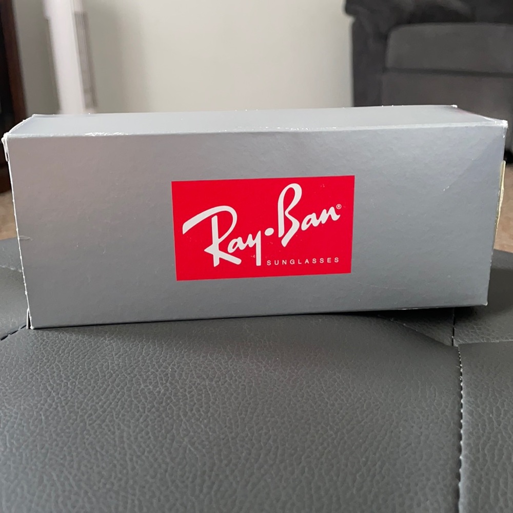 Lavender Erika Ray-Ban sunglasses